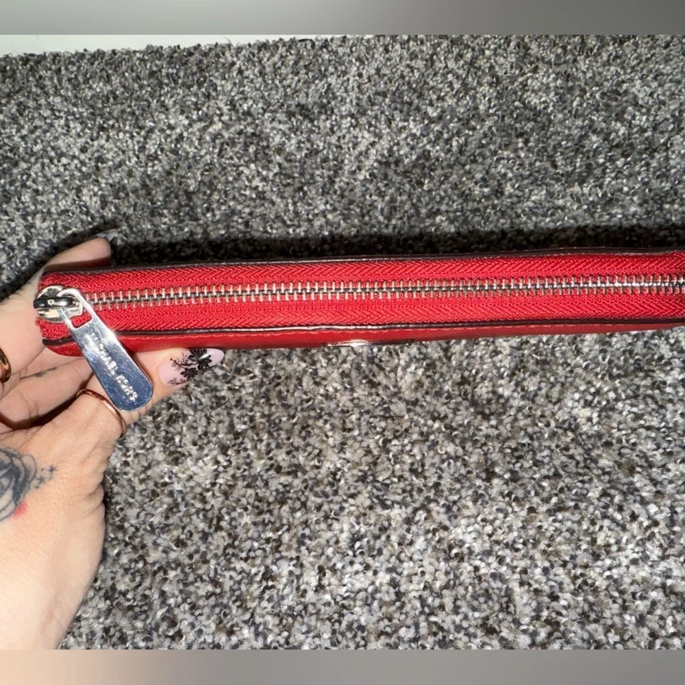 Michael Kors red zipper wallet - Picture 6 of 10